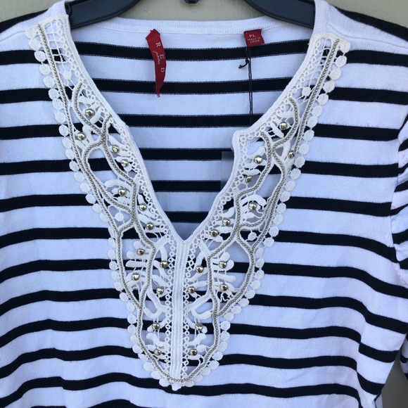 Black & White Striped Shirt Crochet V-neck P Large - Picture 3 of 5